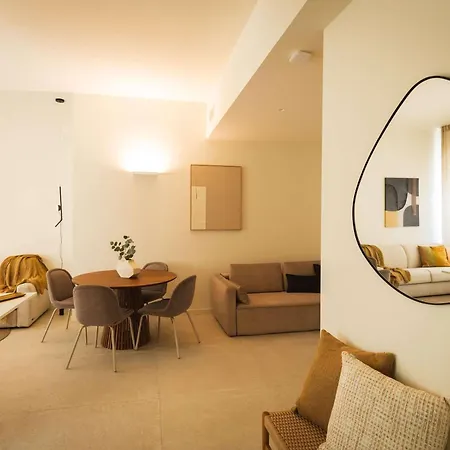 Domus Nova - Zaffiro Apartman *